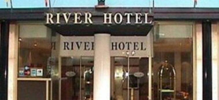 Hotel RIVER