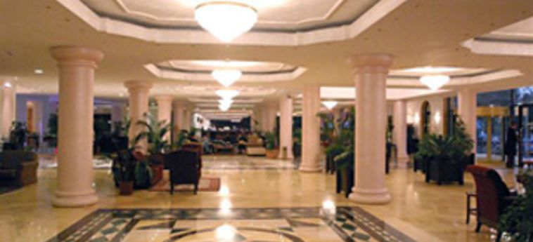 Hotel Phoenicia Grand:  BUKAREST