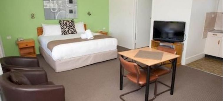 Hotel Riviera Motel Bundaberg:  BUNDABERG - QUEENSLAND