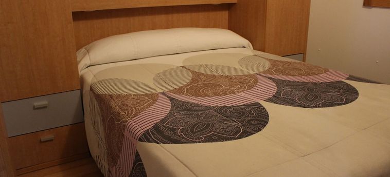 Hotel Camping Fuentes Blancas Burgos: Foto 