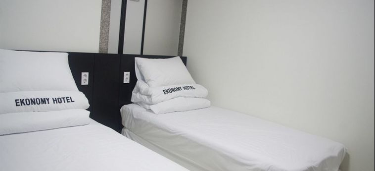Ekonomy Hotel Nampo:  BUSAN