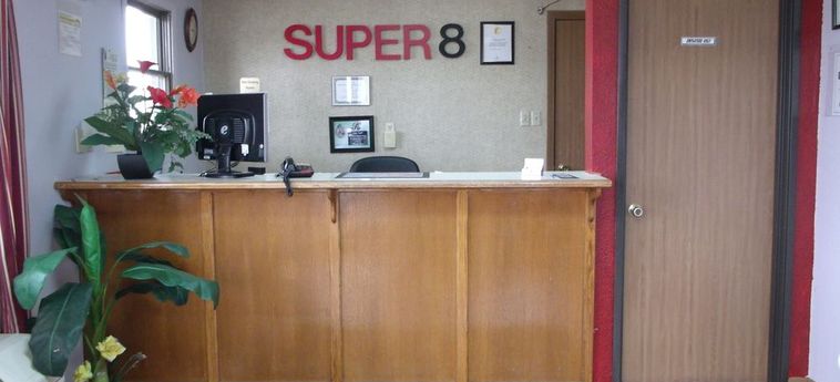 Hotel Super 8 Butler:  BUTLER (MO)