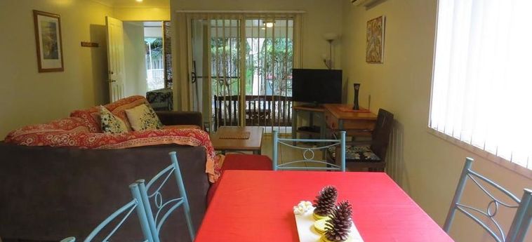 Treetops Lakeside Guesthouse:  BYRON BAY - NEW SOUTH WALES