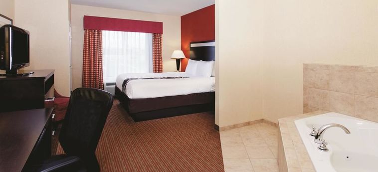 Hotel Candlewood Suites Warner Robins/robins Afb:  BYRON (GA)