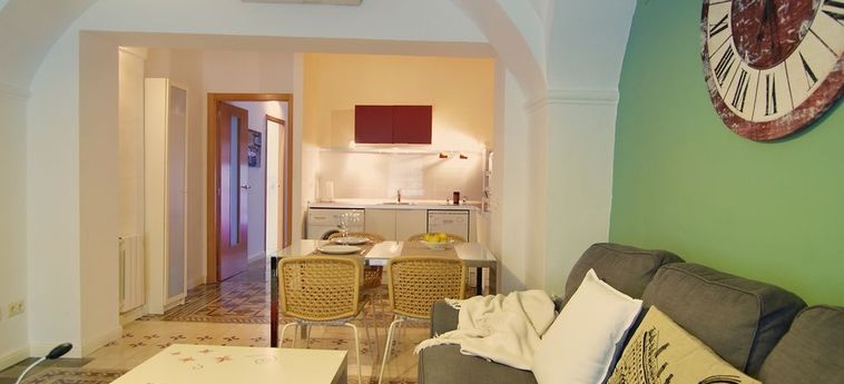 Hotel Apartamentos La Machacona Plaza De Santiago  Caceres : Photo 