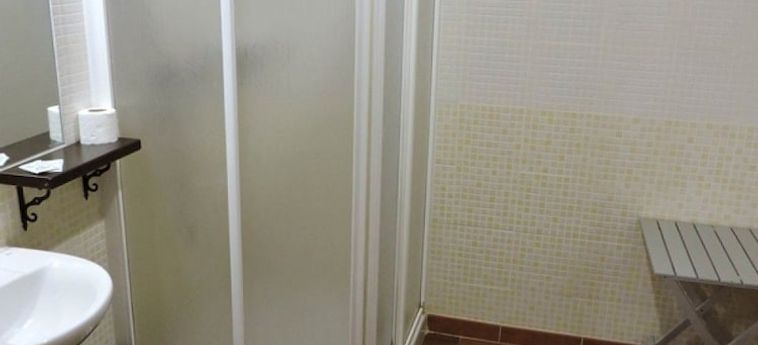 Hotel Hostal - Camping Ciudad De Cáceres Caceres: Foto 