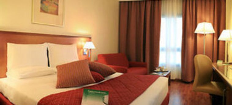 Hotel Holiday Inn Cagliari:  CAGLIARI