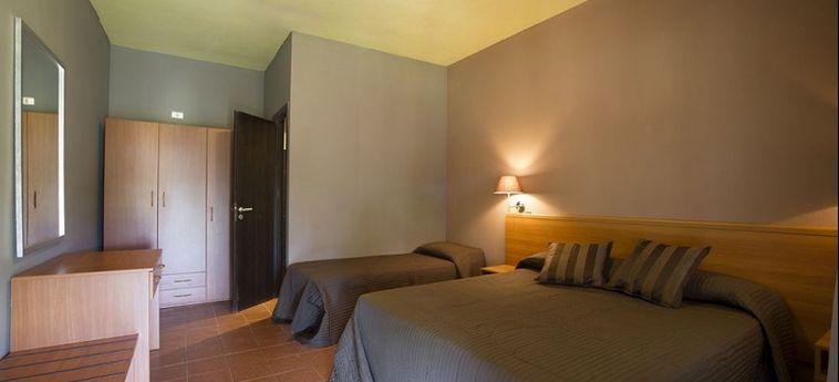 Hotel Baja Papaja Villaggio & Resort:  CAGNANO VARANO -  FOGGIA