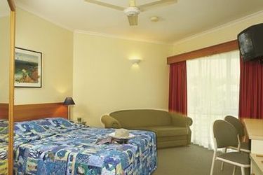 Hotel Tropical Queenslander:  CAIRNS - QUEENSLAND