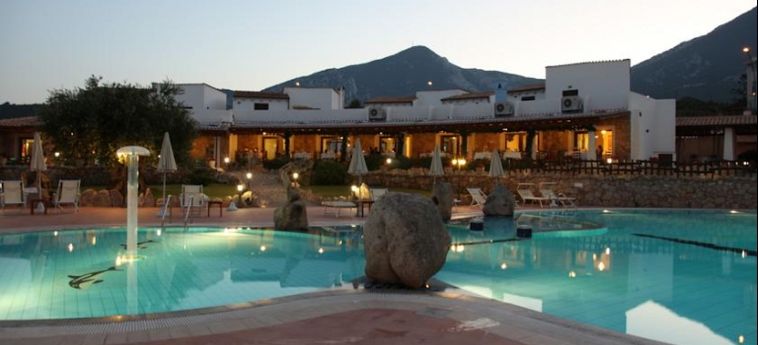 Hotel Nuraghe Arvu Resort:  CALA GONONE - NUORO