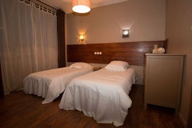Hotel Pacific:  CALAIS