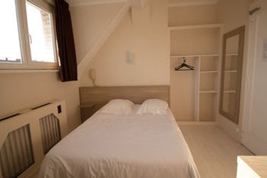 Hotel Pacific:  CALAIS