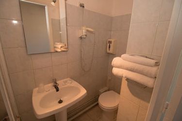 Hotel Pacific:  CALAIS