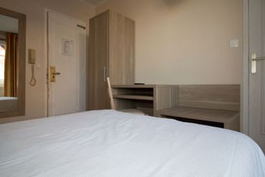 Hotel Pacific:  CALAIS