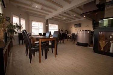 Hotel Pacific:  CALAIS