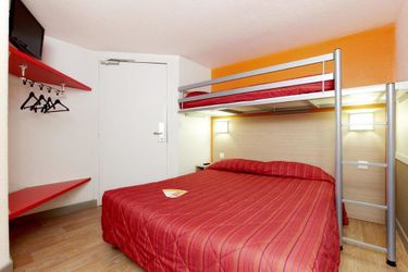 Heco Hotel Calais Centre -Gare Calais: Photo 