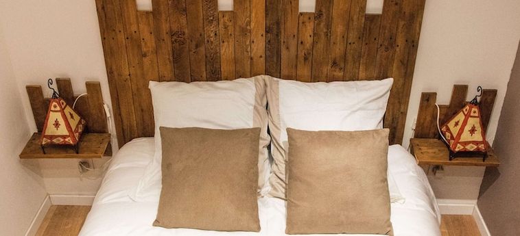 Hotel Aux 3 Nuances Suites Privatives &Amp; Spa Calais : Photo 