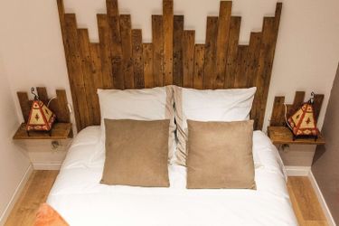 Hotel Aux 3 Nuances Suites Privatives &Amp; Spa Calais: Photo 
