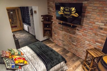 Hotel Aux 3 Nuances Suites Privatives &Amp; Spa Calais: Photo 