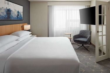 Delta Hotels Calgary Airport In Terminal Calgary: Photo 