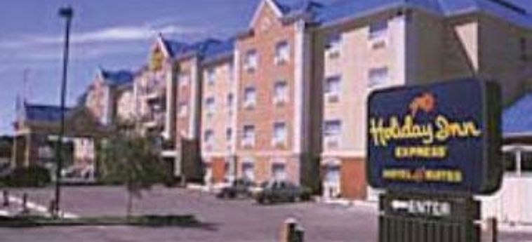 Hotel Holiday Inn Express & Suites Calgary South-Macleod Trail S:  CALGARY