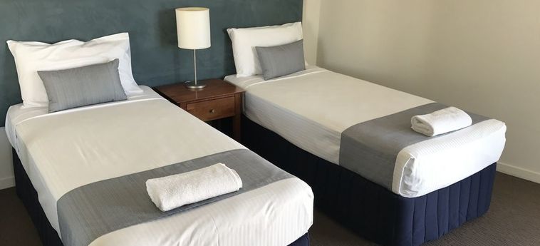 Hotel Pumicestone Blue:  CALOUNDRA - QUEENSLAND