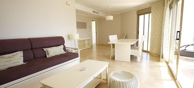 Hotel Apartamentos Esmeralda Suites:  CALPE - COSTA BLANCA