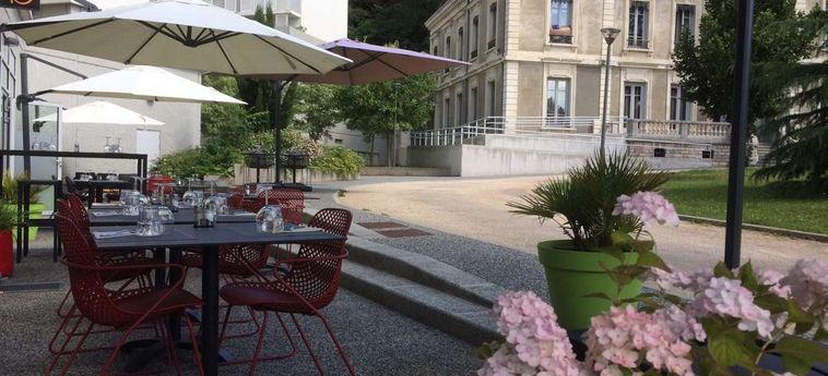 Hotel Appart'city Confort Lyon Cité Internationale:  CALUIRE-ET-CUIRE