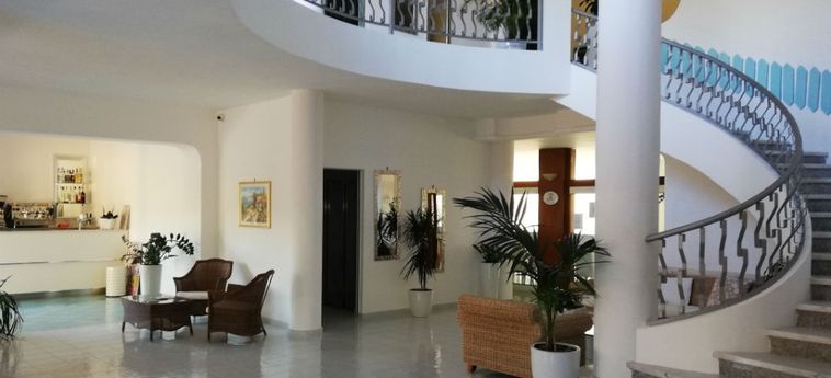 Hotel America:  CAMEROTA - SALERNO