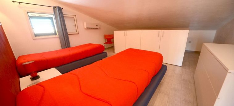 Hotel Case Vacanze Mare Nostrum:  CAMPOFELICE DI ROCCELLA - PALERME