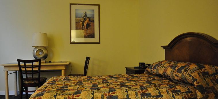 Hotel Camrest Motel:  CAMROSE