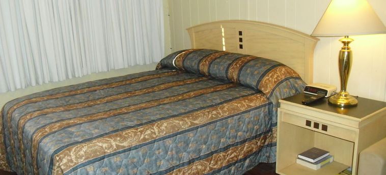 Hotel Stardust Motel:  CAMROSE