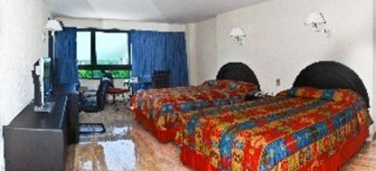 Hotel Smart Cancun By Oasis:  CANCUN
