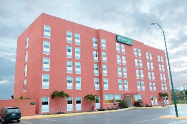 Hotel City Express Junior Cancun:  CANCUN