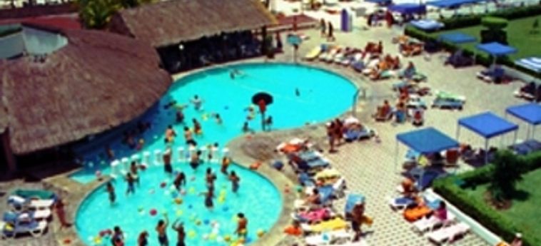 Hotel Aquamarina Beach Resort:  CANCUN