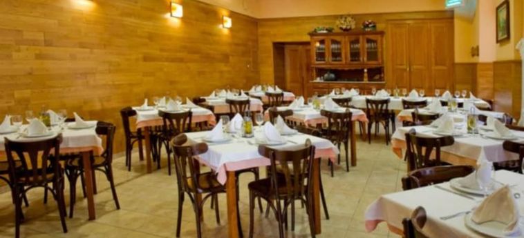 Hotel Restaurante La Casilla:  CANGAS DE NARCEA