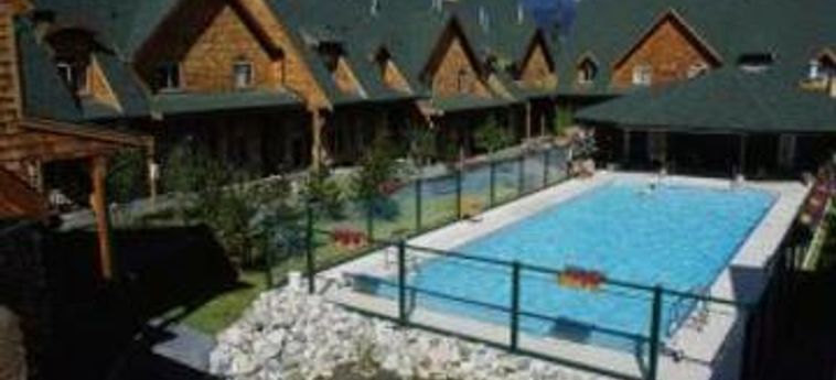 Hotel Mystic Springs Chalets & Hot Pools:  CANMORE