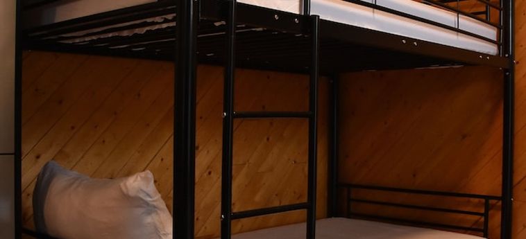 Canmore Hotel Hostel:  CANMORE
