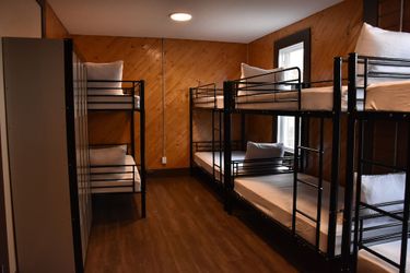 Canmore Hotel Hostel:  CANMORE