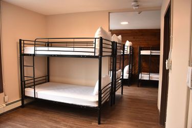 Canmore Hotel Hostel:  CANMORE