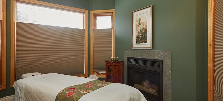 Hotel The Lady Macdonald Country Inn:  CANMORE