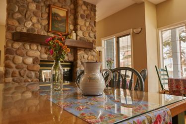Hotel The Lady Macdonald Country Inn Canmore: Photo 