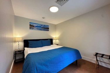 Hotel Solara Corner Suite-Pool &Amp; Hot Tub &Amp; Spa Canmore: Photo 