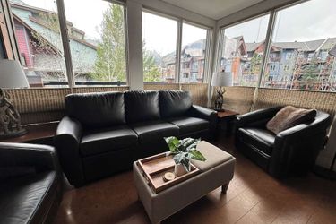 Hotel Solara Corner Suite-Pool &Amp; Hot Tub &Amp; Spa Canmore: Photo 