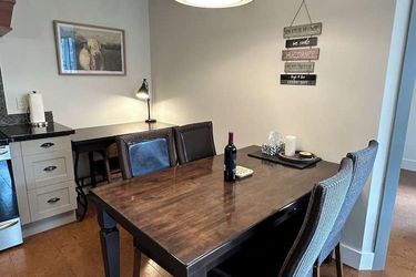 Hotel Solara Corner Suite-Pool &Amp; Hot Tub &Amp; Spa Canmore: Photo 