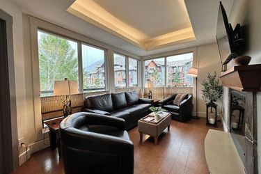 Hotel Solara Corner Suite-Pool &Amp; Hot Tub &Amp; Spa Canmore: Photo 