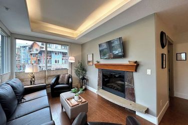 Hotel Solara Corner Suite-Pool &Amp; Hot Tub &Amp; Spa Canmore: Photo 