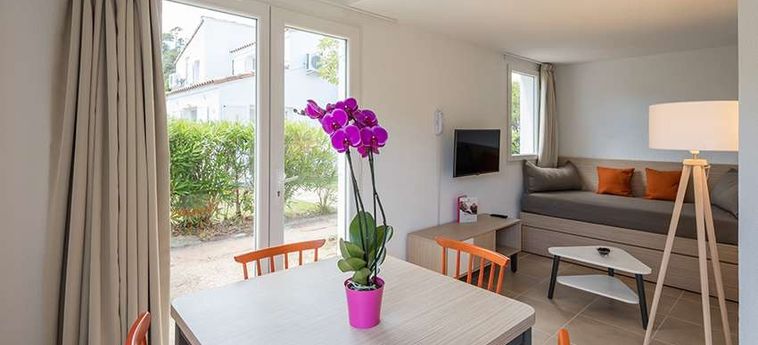 Comfort Aparthotel Mandelieu La Napoule Village Cannes: Foto 