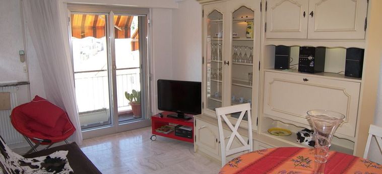 CENTRAL AND WELL EQUIPPED ONE-BEDROOM FLAT MARIE ANTOINETTE 0 Stelle