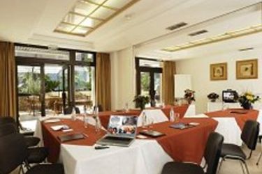 Hotel Clarion Suites Cannes Croisette:  CANNES